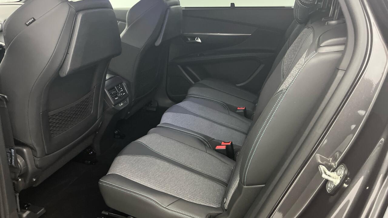 Peugeot 5008 Allure Pack 1.5 BlueHDi 130 BVA8 - Image 11