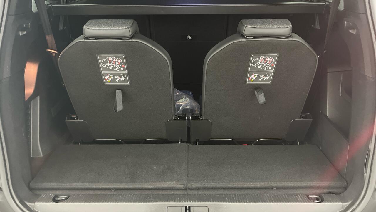 Peugeot 5008 Allure Pack 1.5 BlueHDi 130 BVA8 - Image 13