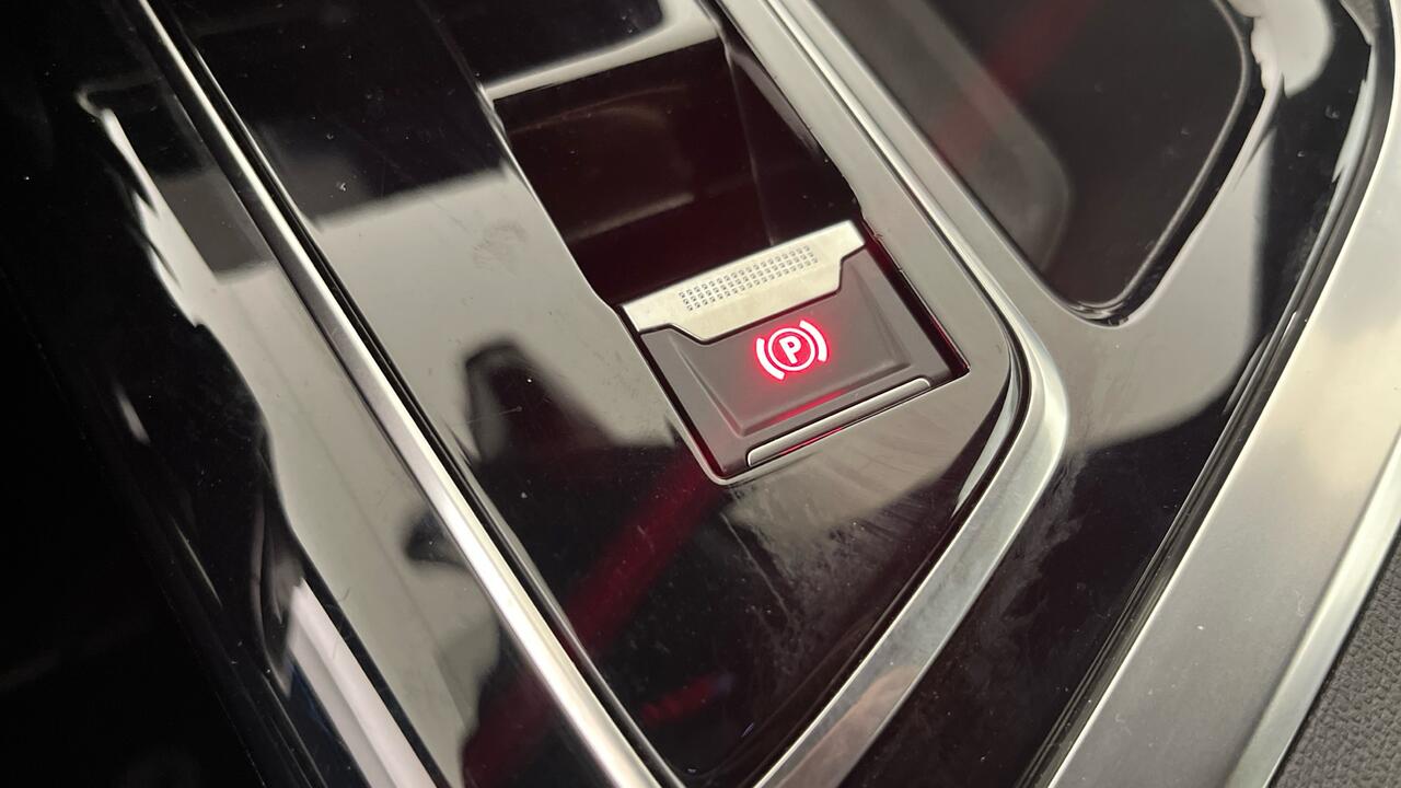 Peugeot 5008 Allure Pack 1.5 BlueHDi 130 BVA8 - Image 20