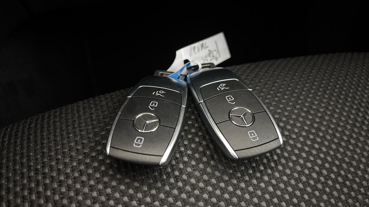 Mercedes Classe GLC 300e Business Line 4Matic Business Line - Image 16