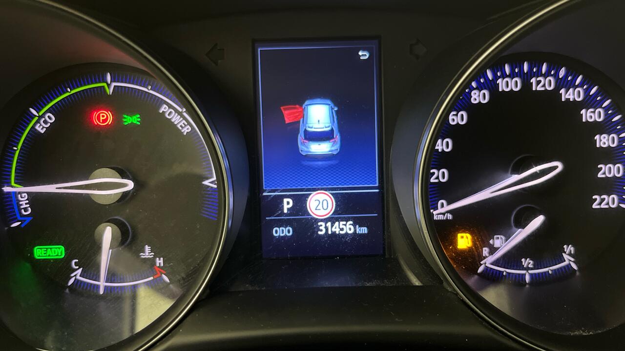 Toyota C-HR DYNAMIC BUSINESS 2.0 HYBRIDE 184 DYNAMIC BUSINESS - Image 10