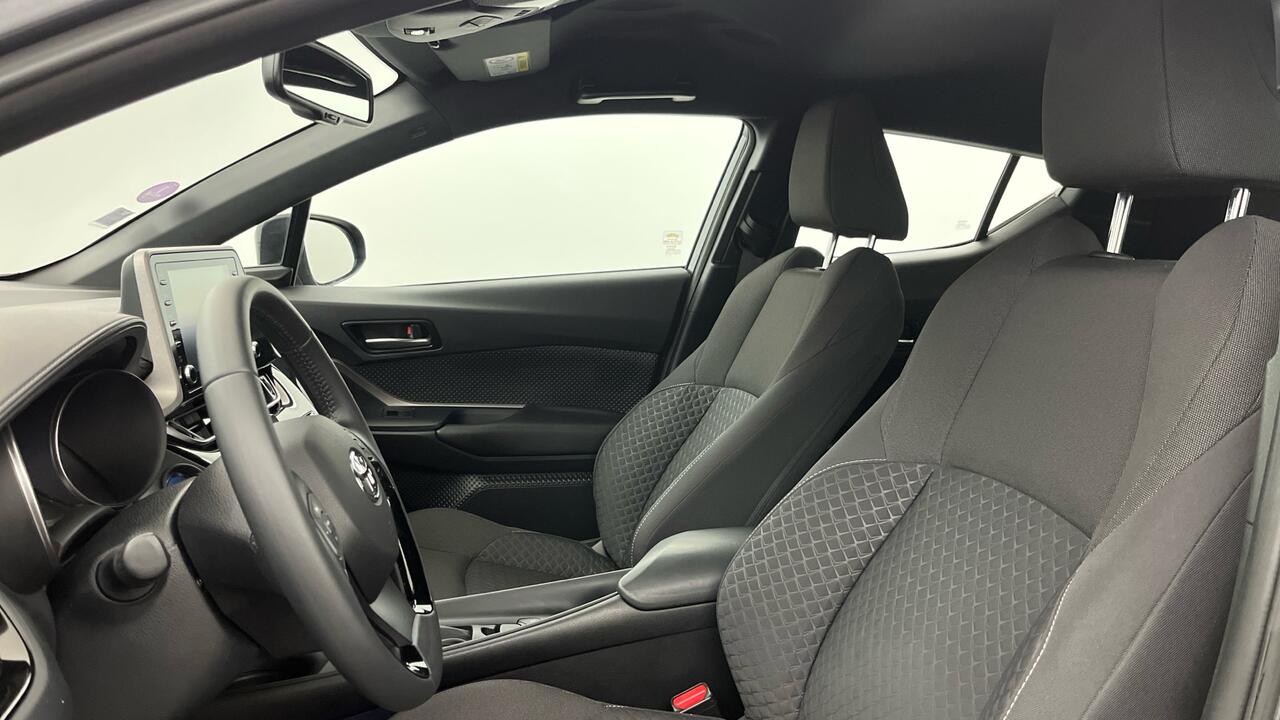 Toyota C-HR DYNAMIC BUSINESS 2.0 HYBRIDE 184 DYNAMIC BUSINESS - Image 12