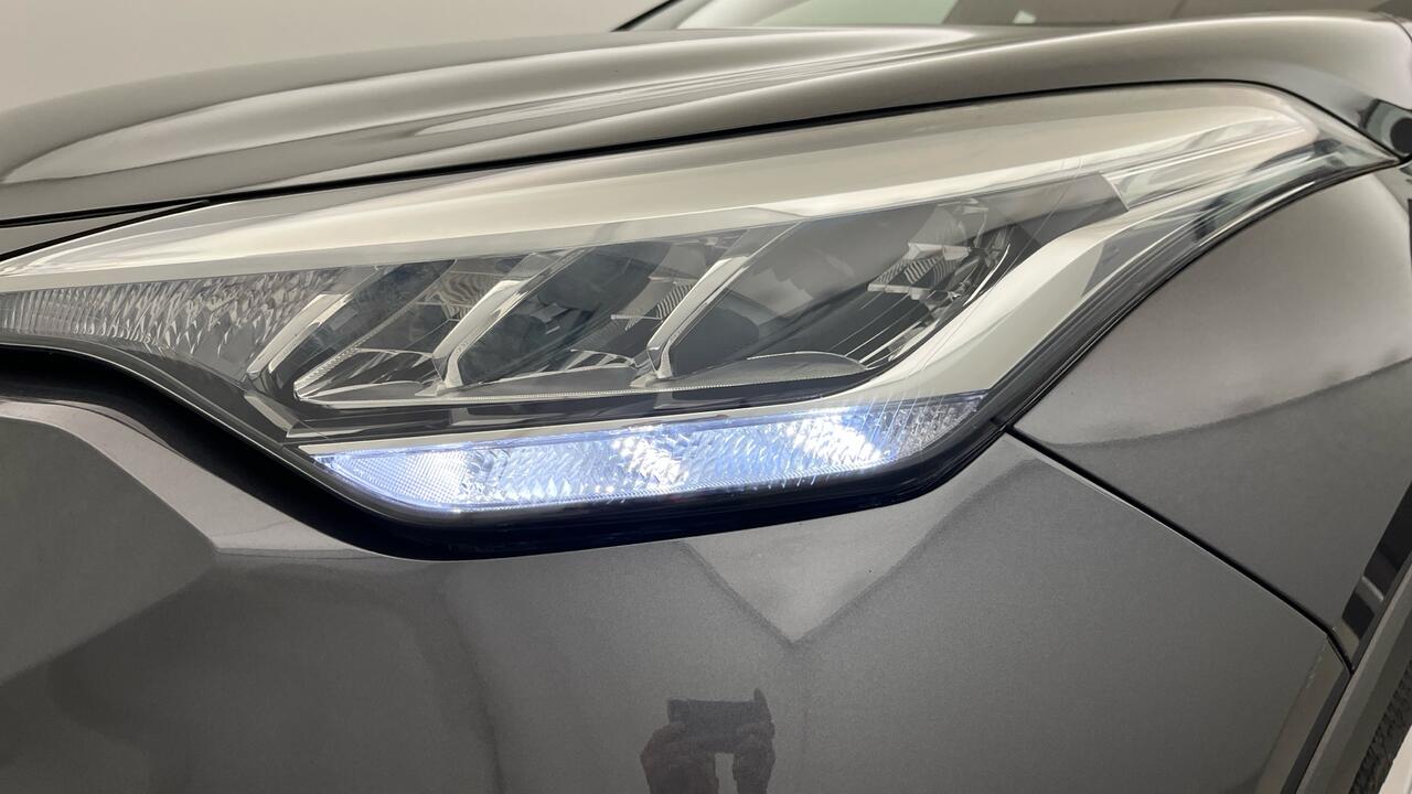 Toyota C-HR DYNAMIC BUSINESS 2.0 HYBRIDE 184 DYNAMIC BUSINESS - Image 18