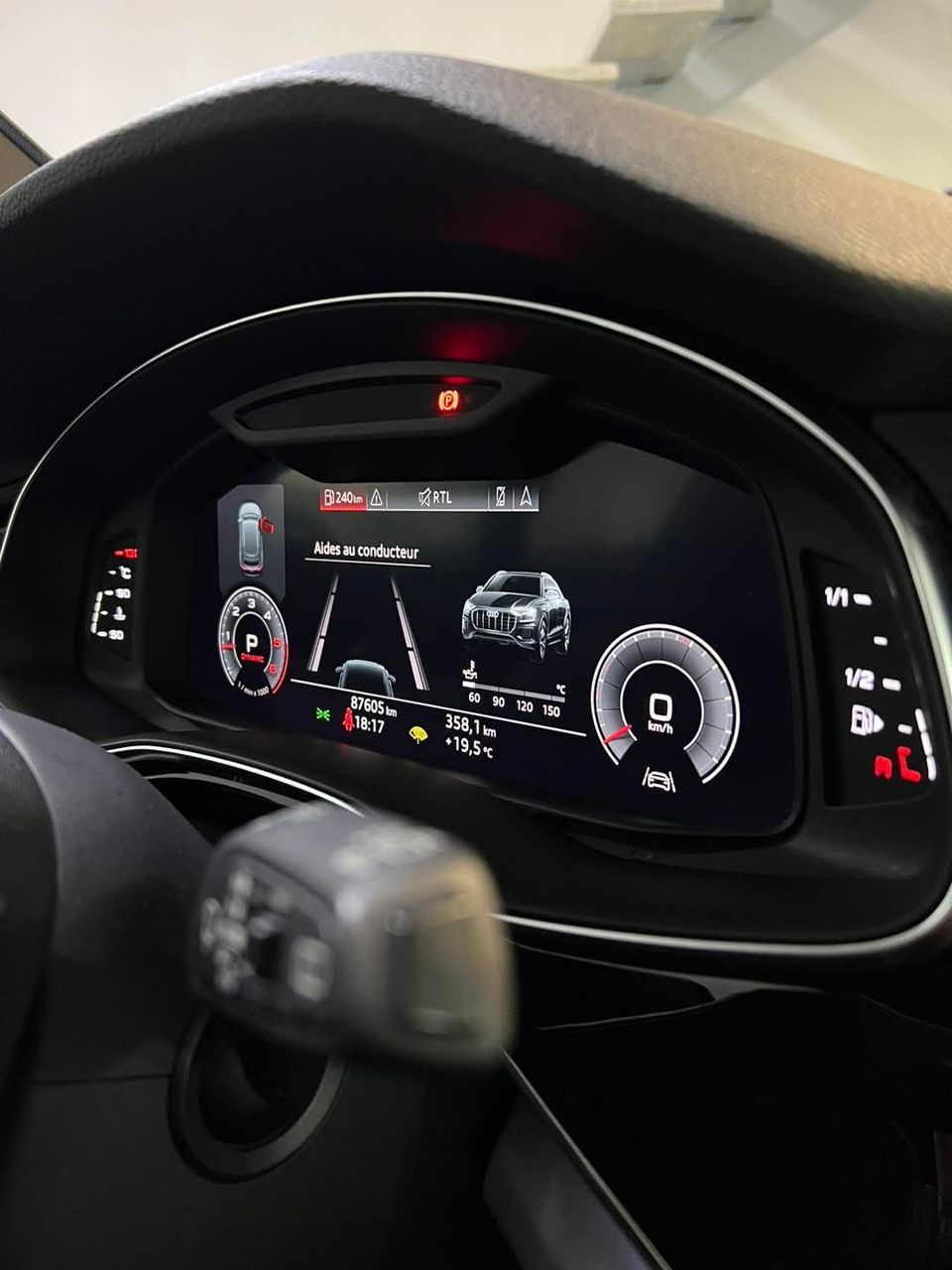 Audi Q8 S-Line 50 TDI Quattro - Image 9