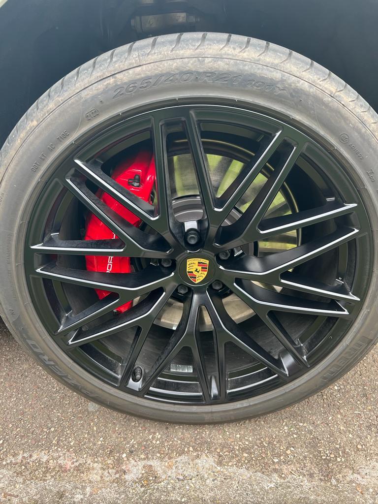 Porsche Macan GTS PDK - Image 23