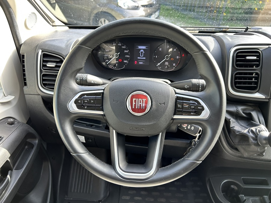 Adria TWIN 640 FAMILY SUPRÊME Suprême - Image 2