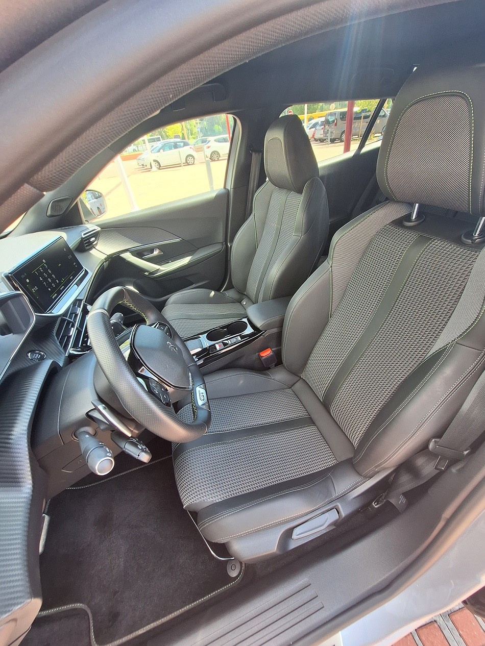 Peugeot 2008 GT 1.5 BlueHDi 130ch - S&S EAT8 - Image 5