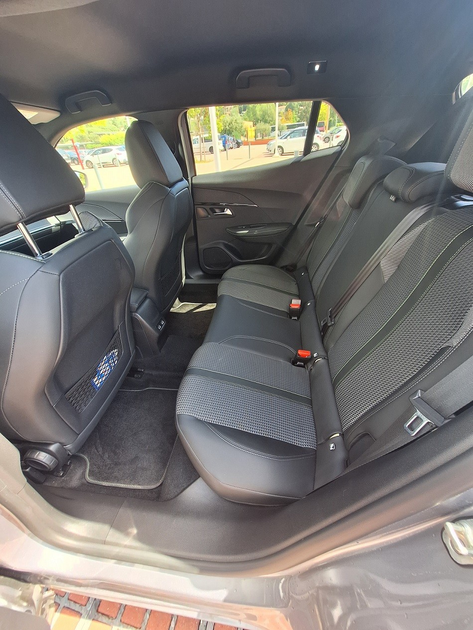 Peugeot 2008 GT 1.5 BlueHDi 130ch - S&S EAT8 - Image 6