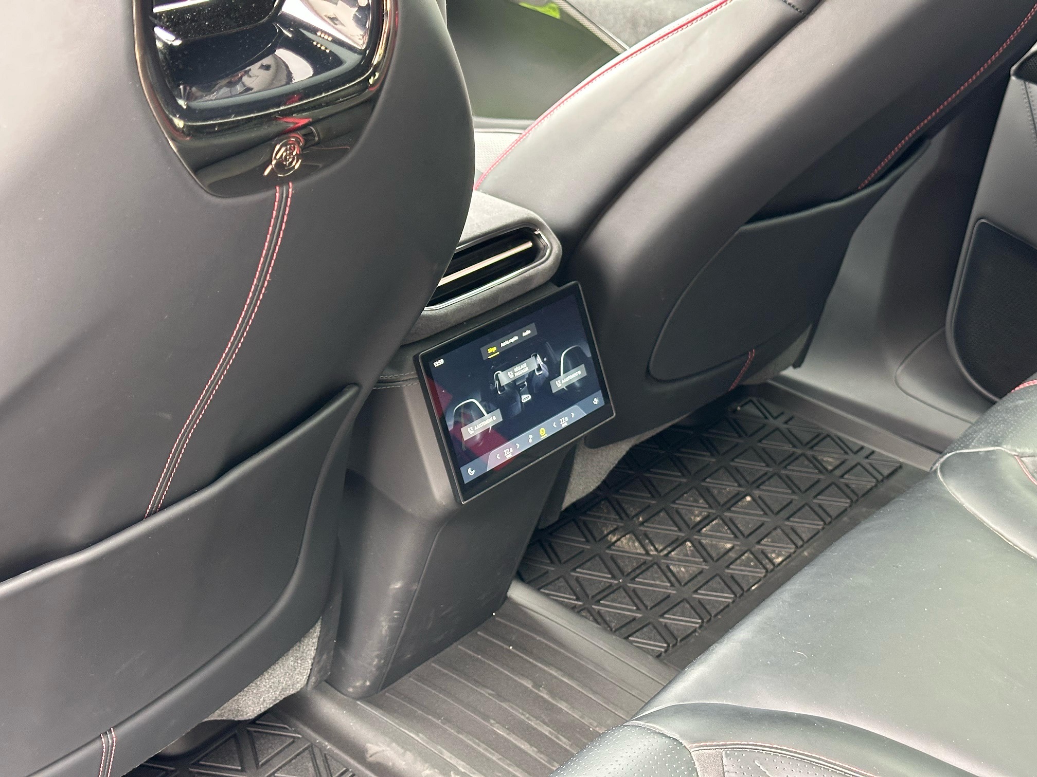 LOTUS ELETRE - Image 3