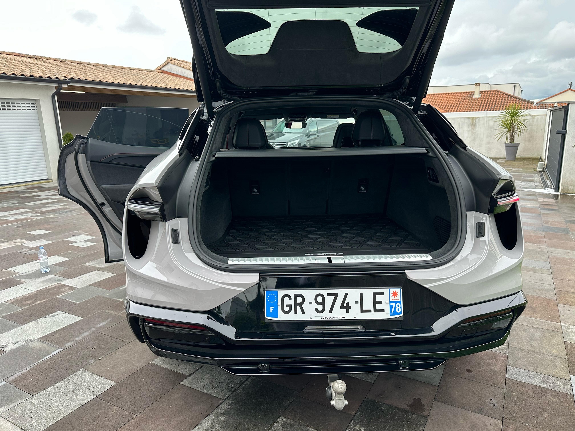 LOTUS ELETRE - Image 6