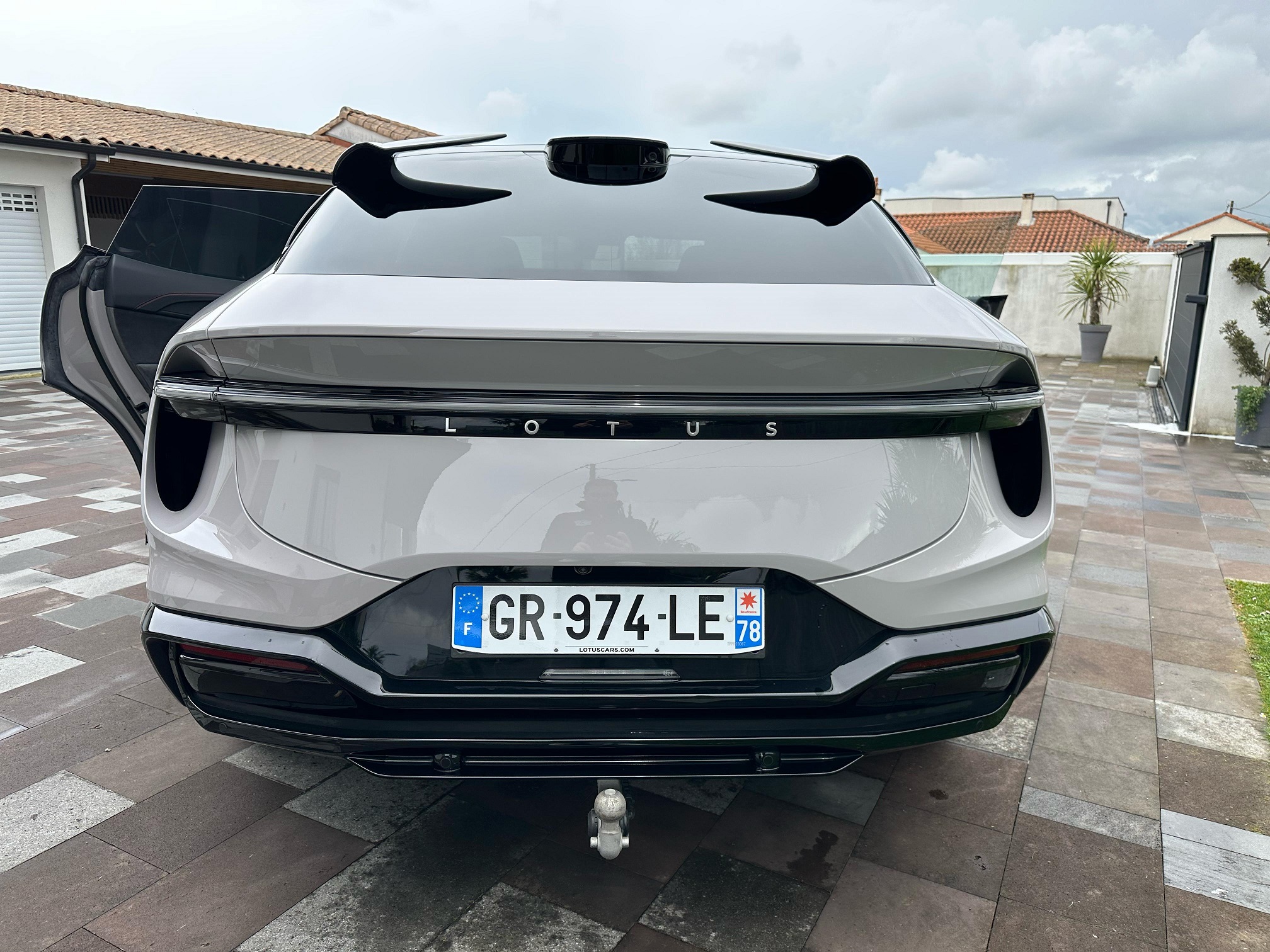 LOTUS ELETRE - Image 8