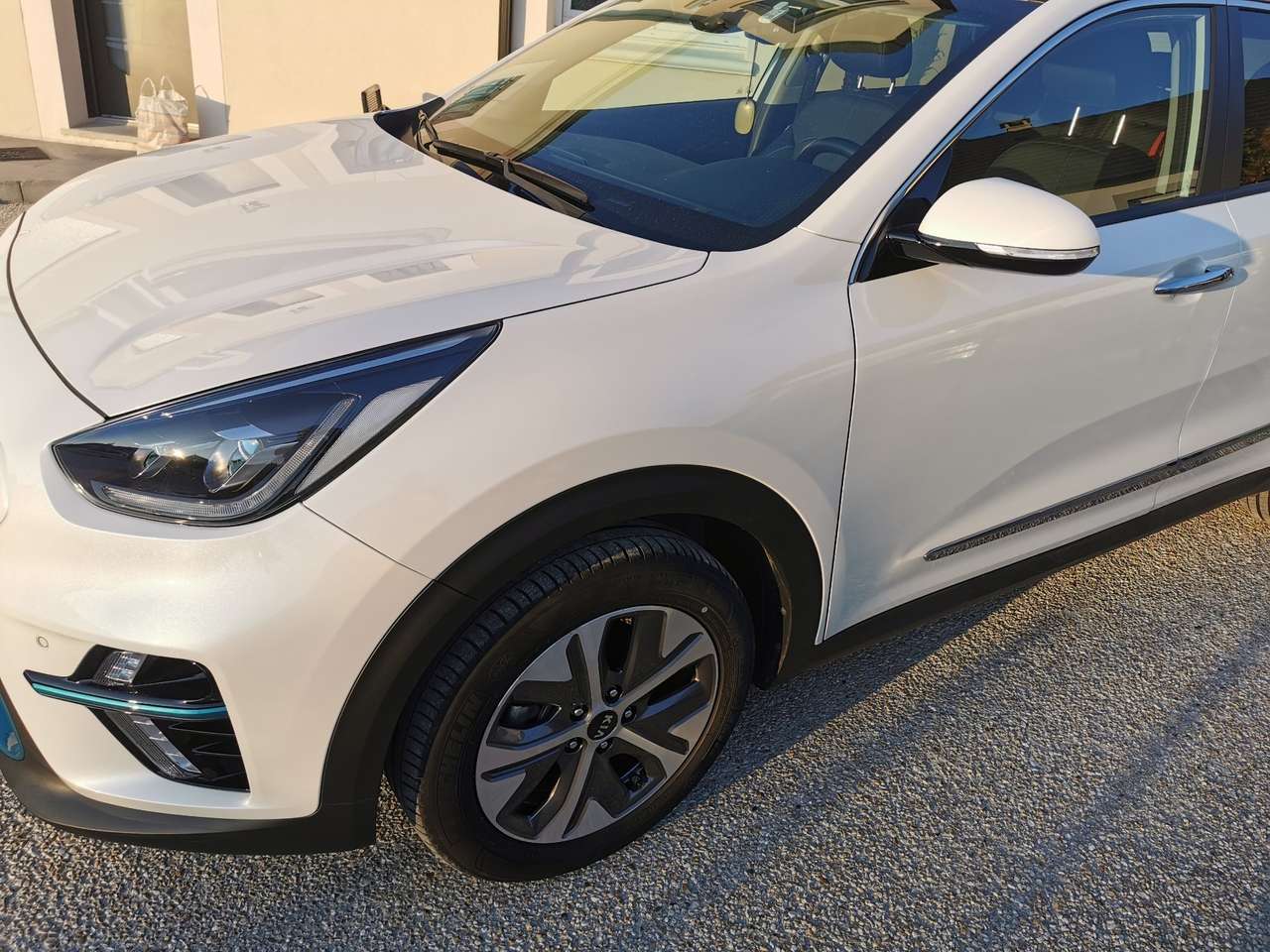 KIA e-Niro e-Premium - Image 3