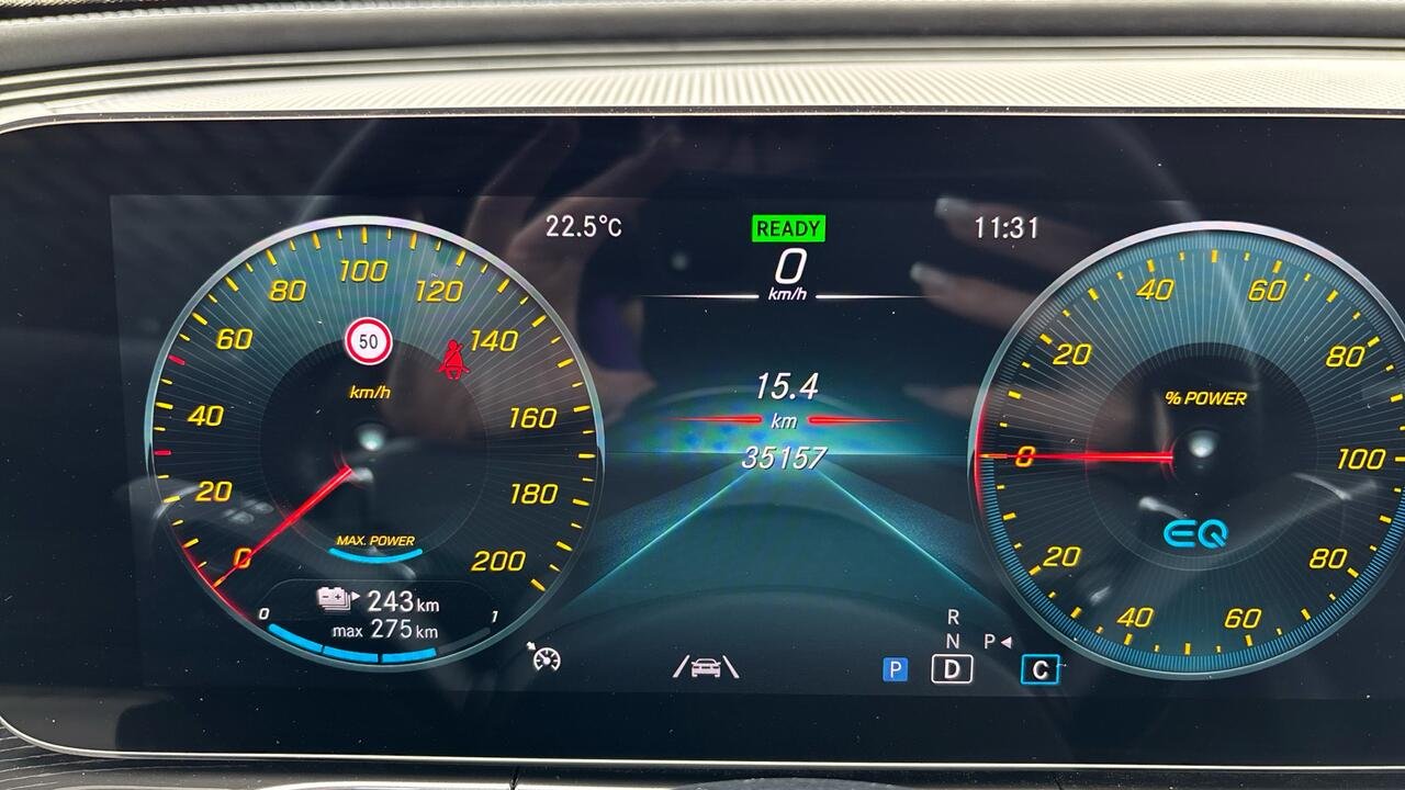 Mercedes EQC 400 AMG LINE 4MATIC - Image 9
