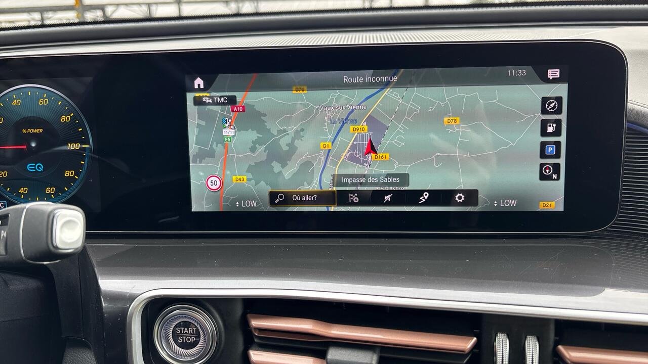 MERCEDES-BENZ EQC  400 AMG LINE 4MATIC   - Image 12