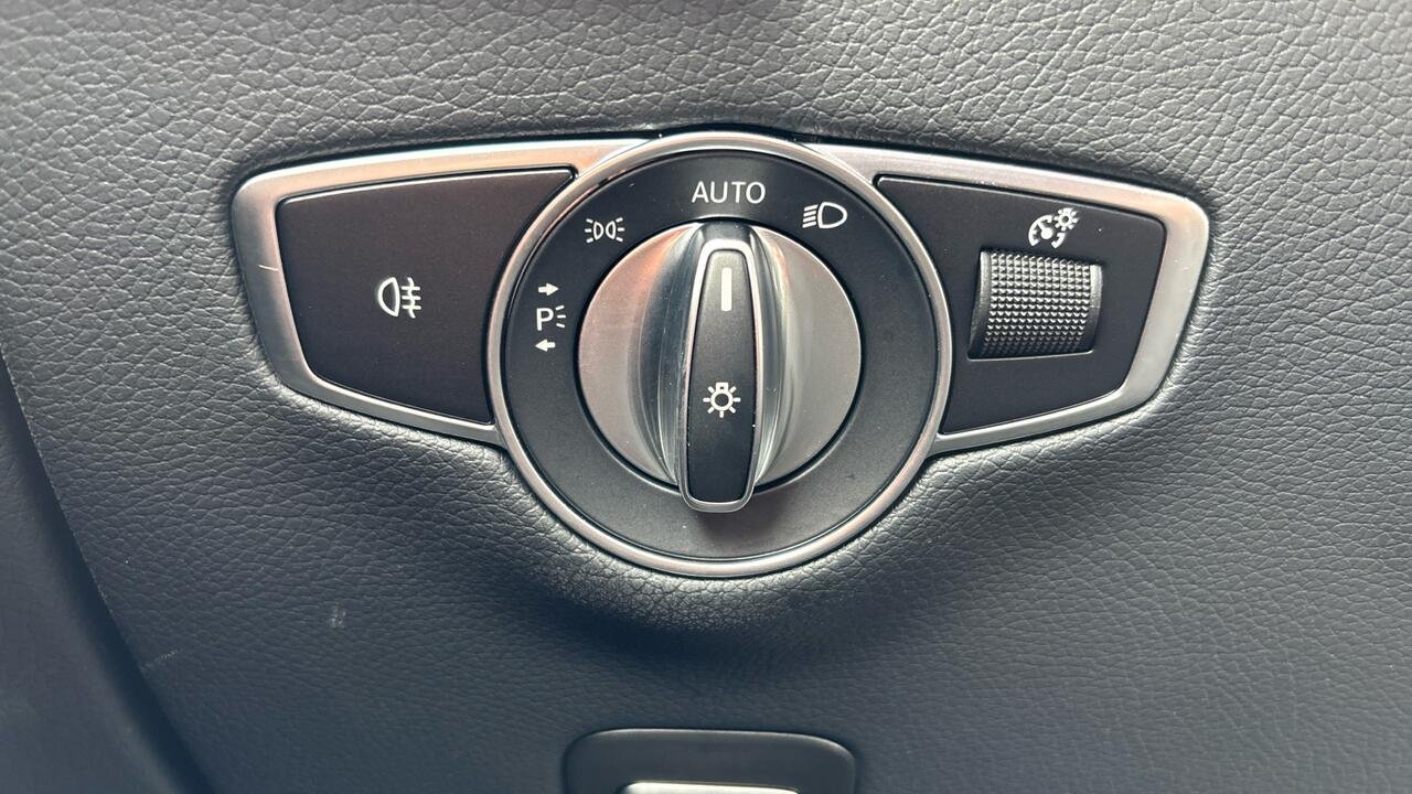MERCEDES-BENZ EQC  400 AMG LINE 4MATIC   - Image 29
