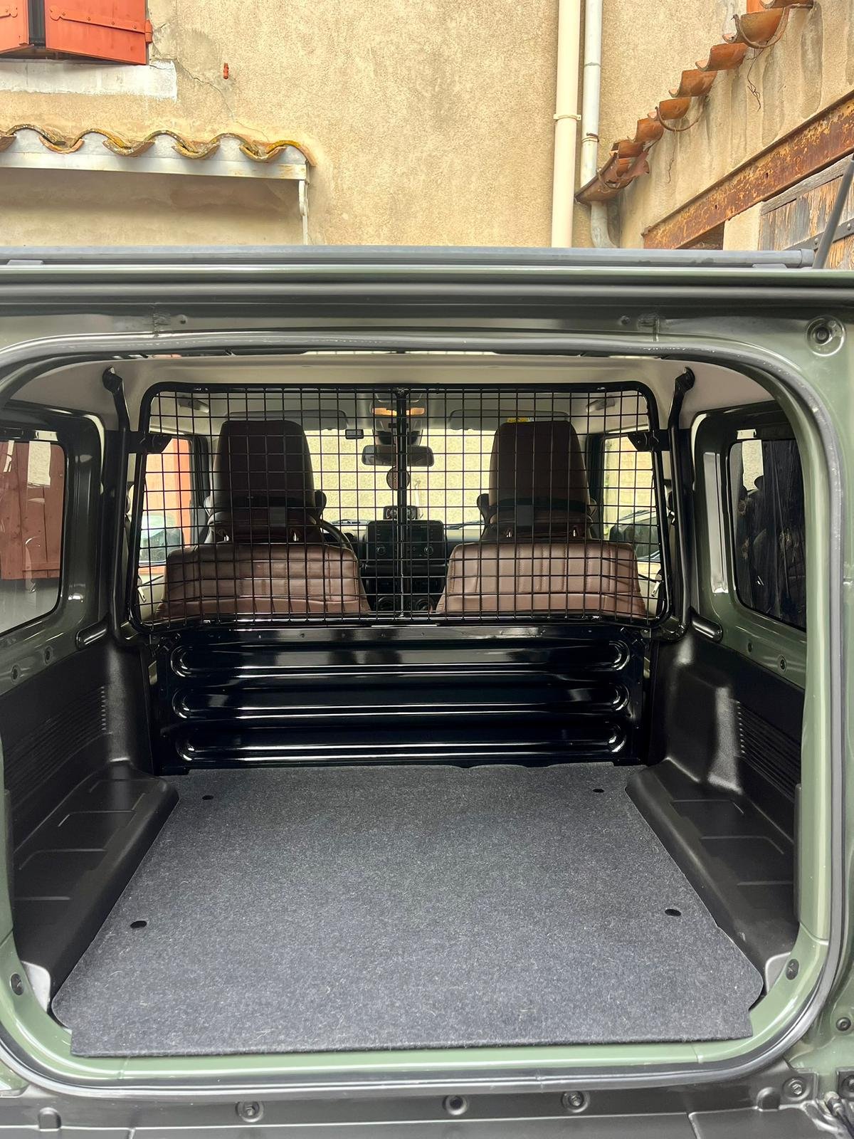 SUZUKI JIMNY II 1.5 VVT PRIVILEGE  PRIVILEGE - Image 6