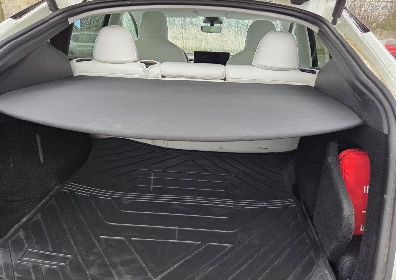 Tesla Model Y Standard RWD - Image 20