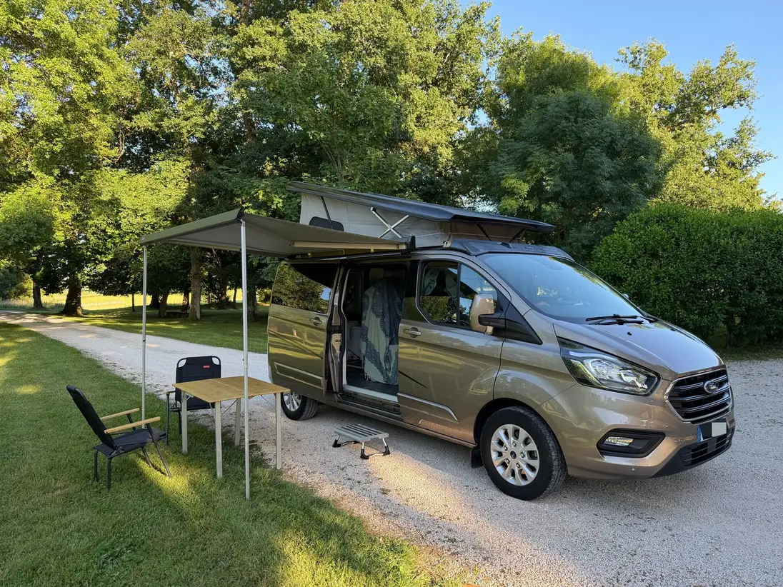 Ford TRANSIT TREND BUSINESS - Image 1