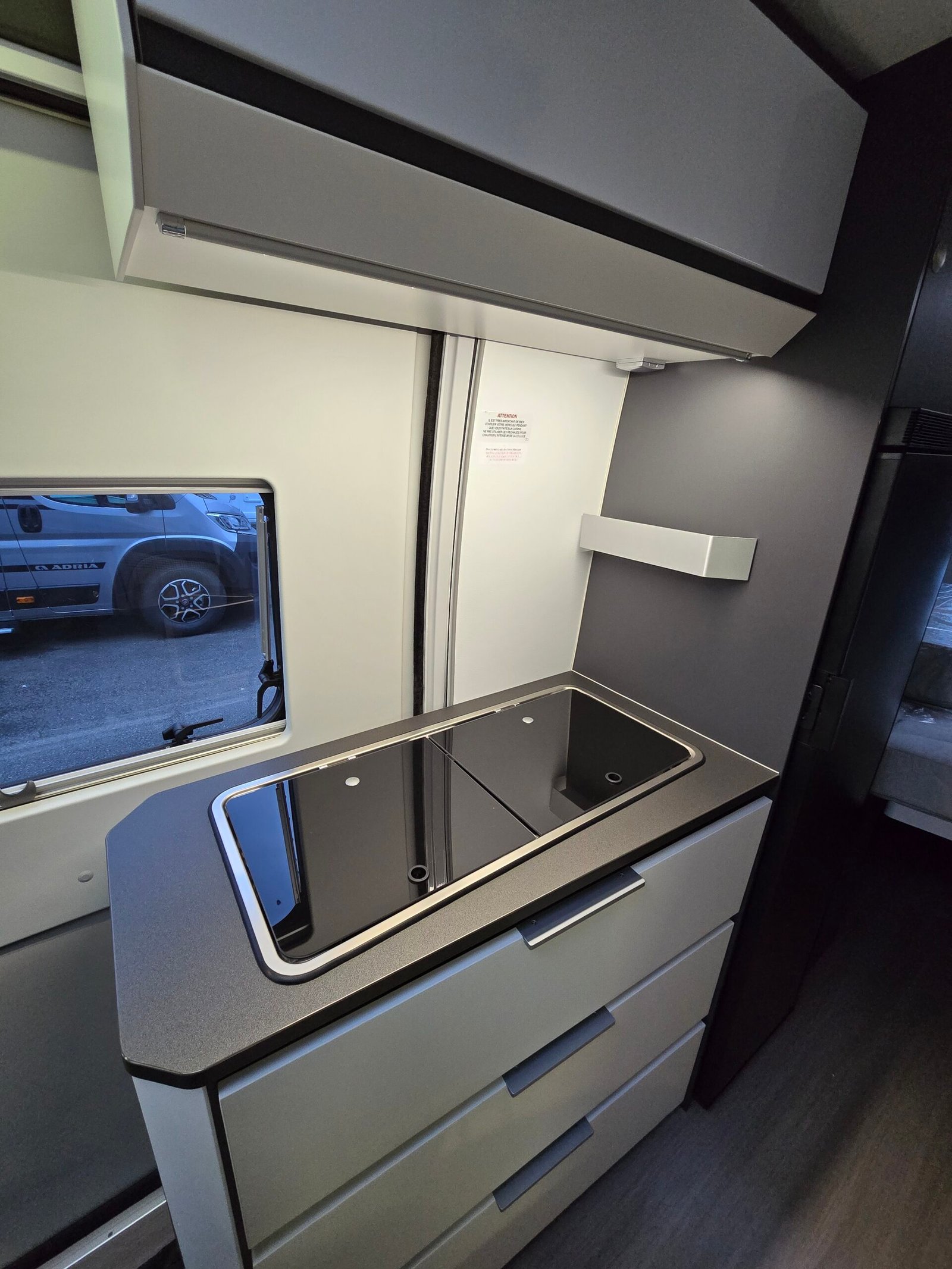 Adria Twin 600 SPB Supreme - Image 13