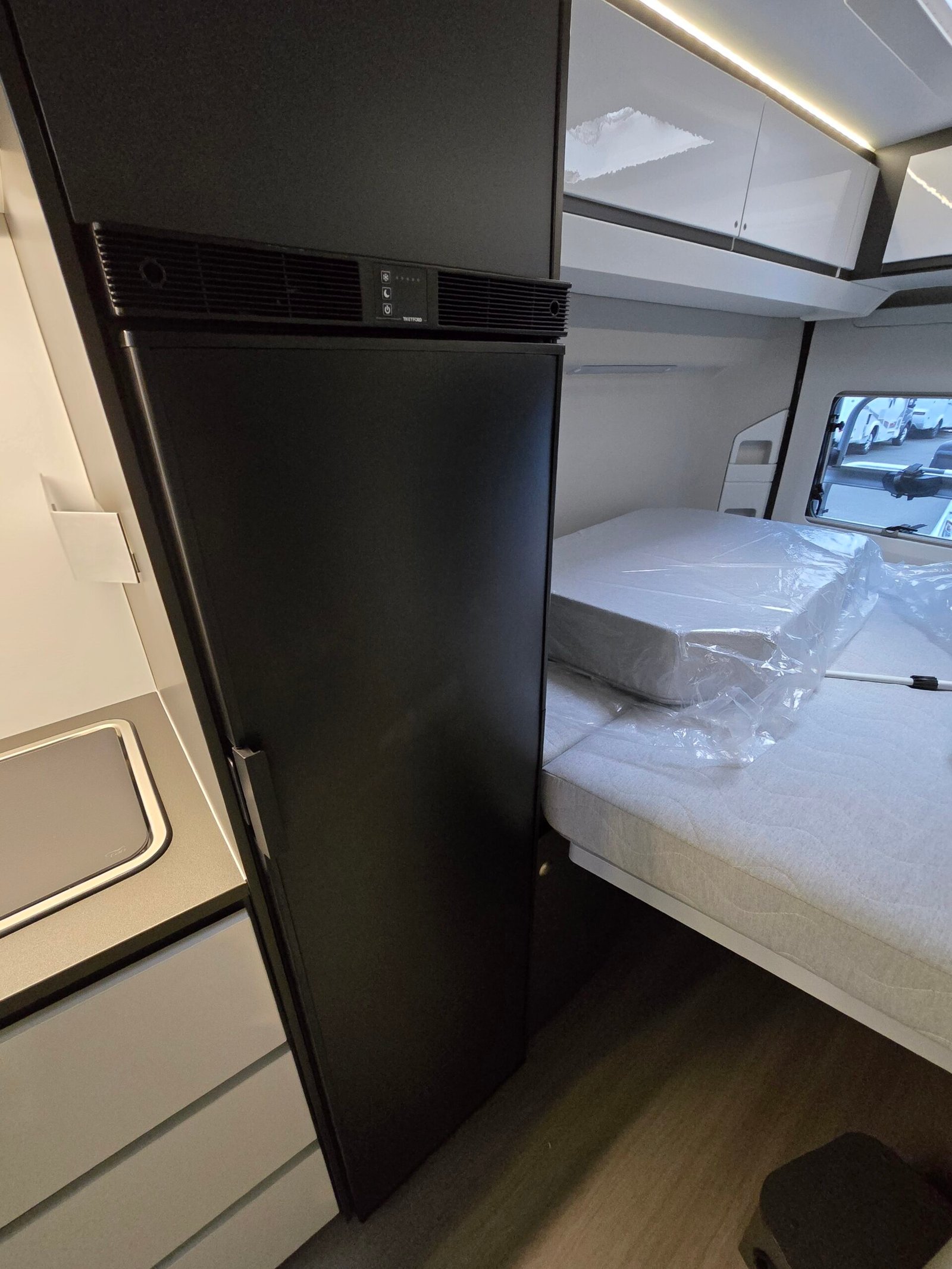 Adria Twin 600 SPB Supreme - Image 16